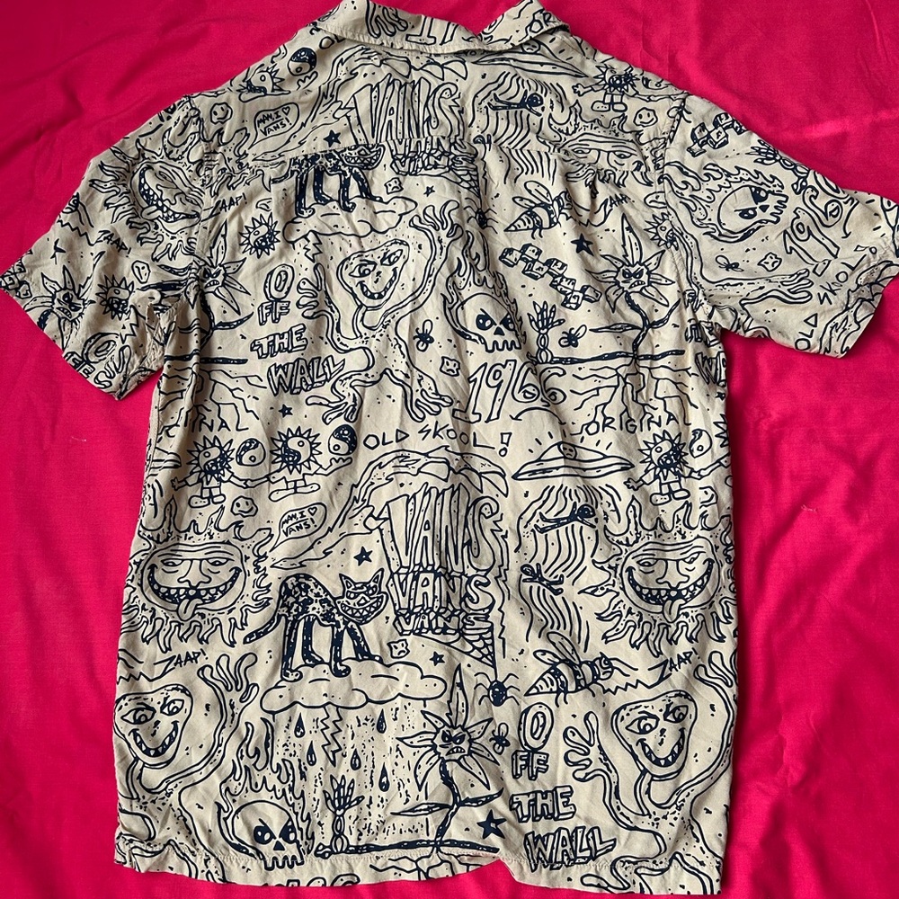 Vans Men's Short Sleeve Button Up Graphic Shirt - Picture 6 of 7